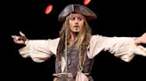Proyectan imagen de Johnny Depp como Jack Sparrow en Disneyland