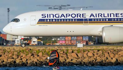 Singapore Airlines flight makes emergency landing; 1 dead, 30 reported injured
