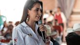 Laura Haro firma compromisos en Ayotlán y Degollado