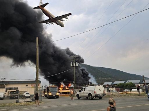 'They are not taking this decision lightly': Wildfire forces Williams Lake, B.C., seniors homes to move residents