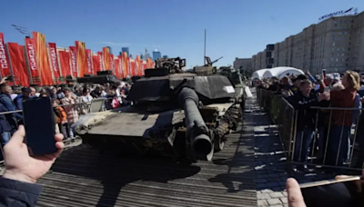 羞辱西方! 俄展示擄獲北約十多國「戰利品」豹2、M1、M2等主戰坦克入列