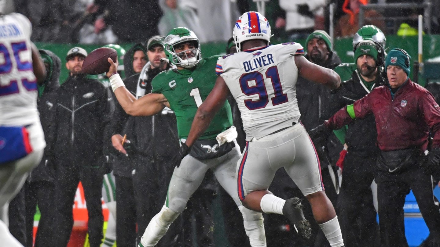 Defensive Tackle Ed Oliver overlooked, but highly valuable to Bills