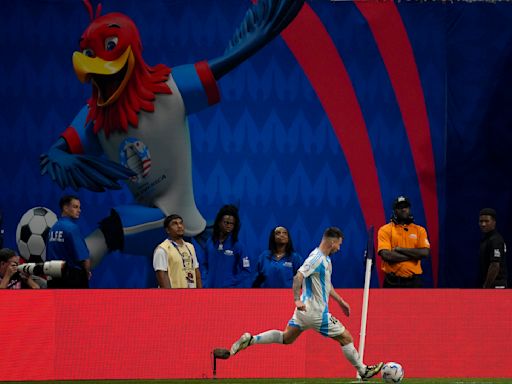 Argentina y Canadá critican el césped del estadio de Atlanta tras debut en la Copa América