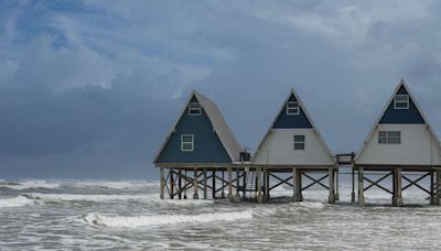 Thousands of Flights Canceled and Delayed as Hurricane Beryl Makes Landfall in Texas