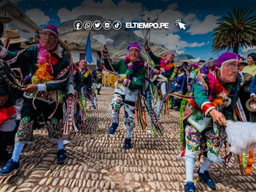 Carnavales en el Perú: Tradiciones Coloridas y Festividades Populares