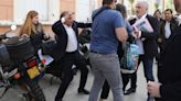 France: Éric Zemmour s'en prend à une manifestante dans les rues d'Ajaccio