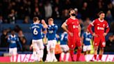 El Liverpool de Alexis Mac Allister perdió el clásico y se aleja de la cima en la Premier League