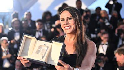 Comunidad LGBTQ+ se lanza contra política francesa que insultó a Karla Sofía Gascón, primera actriz trans en triunfar en Cannes - El Diario NY