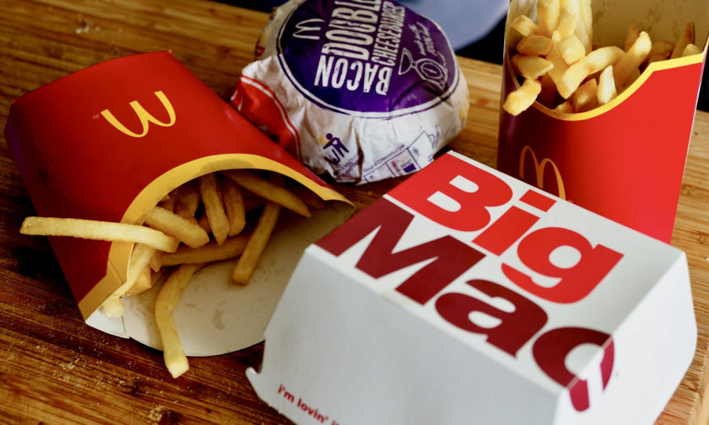 Viral McDonald's 470-Calorie McDouble Hack Dubbed 'Heaven Sent' by Customers - EconoTimes