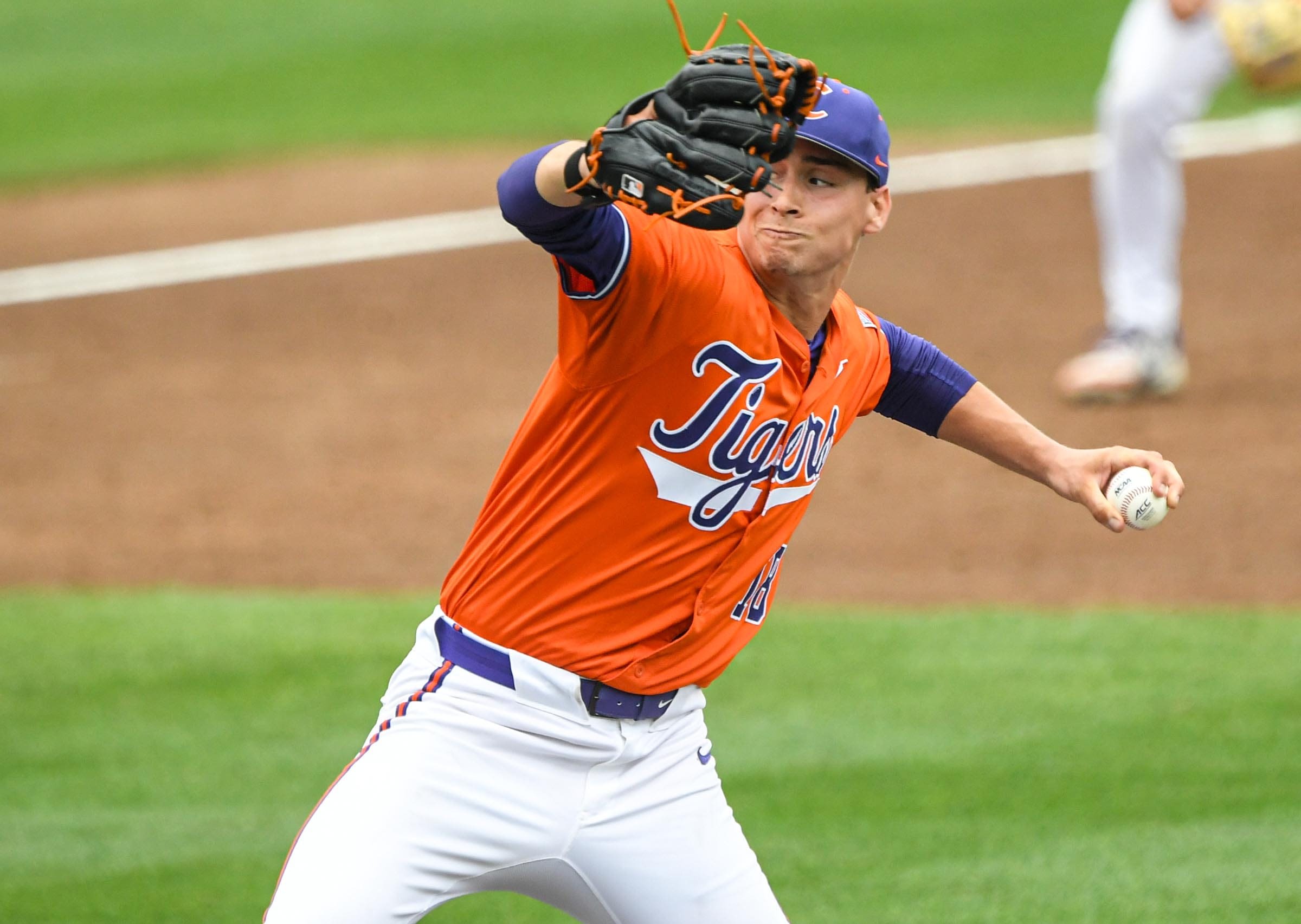 Clemson plummets in new Top 25 baseball rankings after weekend sweep