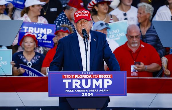 Watch: Trump Fumbles Repeatedly in Terrifying Speech at Florida Rally