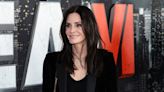 Courteney Cox se sincera sobre su arrepentimiento de inyectarse rellenos faciales