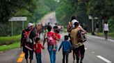 Caravana con alrededor de 5.000 migrantes sale de Chiapas y se dirige hacia la frontera entre Estados Unidos y México