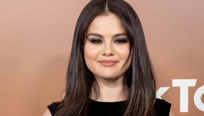 Selena Gomez's "Summer Blush" Manicure Is Minimalist Perfection