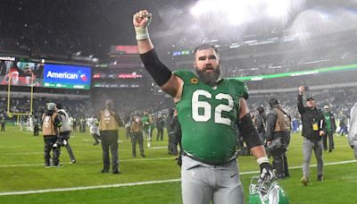 Jason Kelce Sends One-Word Message to Eagles Ahead of NFL Kickoff