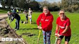 Leeds: Runners restore 'forgotten' athletics track themselves