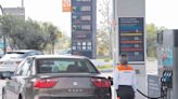 Los cordobeses afrontan la cuesta de septiembre con la luz más cara y la gasolina más barata