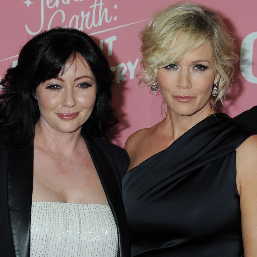 Jennie Garth Details Truth of Real Friendship With Shannen Doherty After 90210 Costar's Death - E! Online