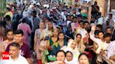 Devotees pay obeisance to Shiva with prayers & patience | Lucknow News - Times of India