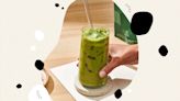 The Best Matcha Powders for Mixing Iced Green Tea Drinks Like Meghan Markle, Brad Pitt and Other Stars