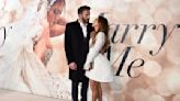 Jennifer Lopez mostró su anillo de casada y reveló detalles de su boda con Ben Affleck: “20 años de paciencia”