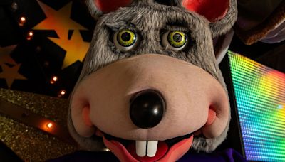 Chuck E. Cheese Is Calling Curtains On Its Animatronic Band