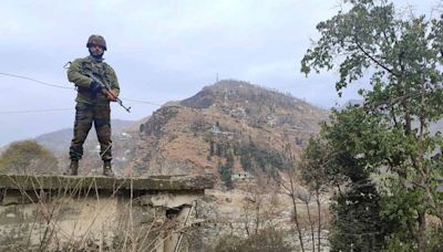 J&K: Security forces foil infiltration bid along Line of Control in Uri, two militants believed dead