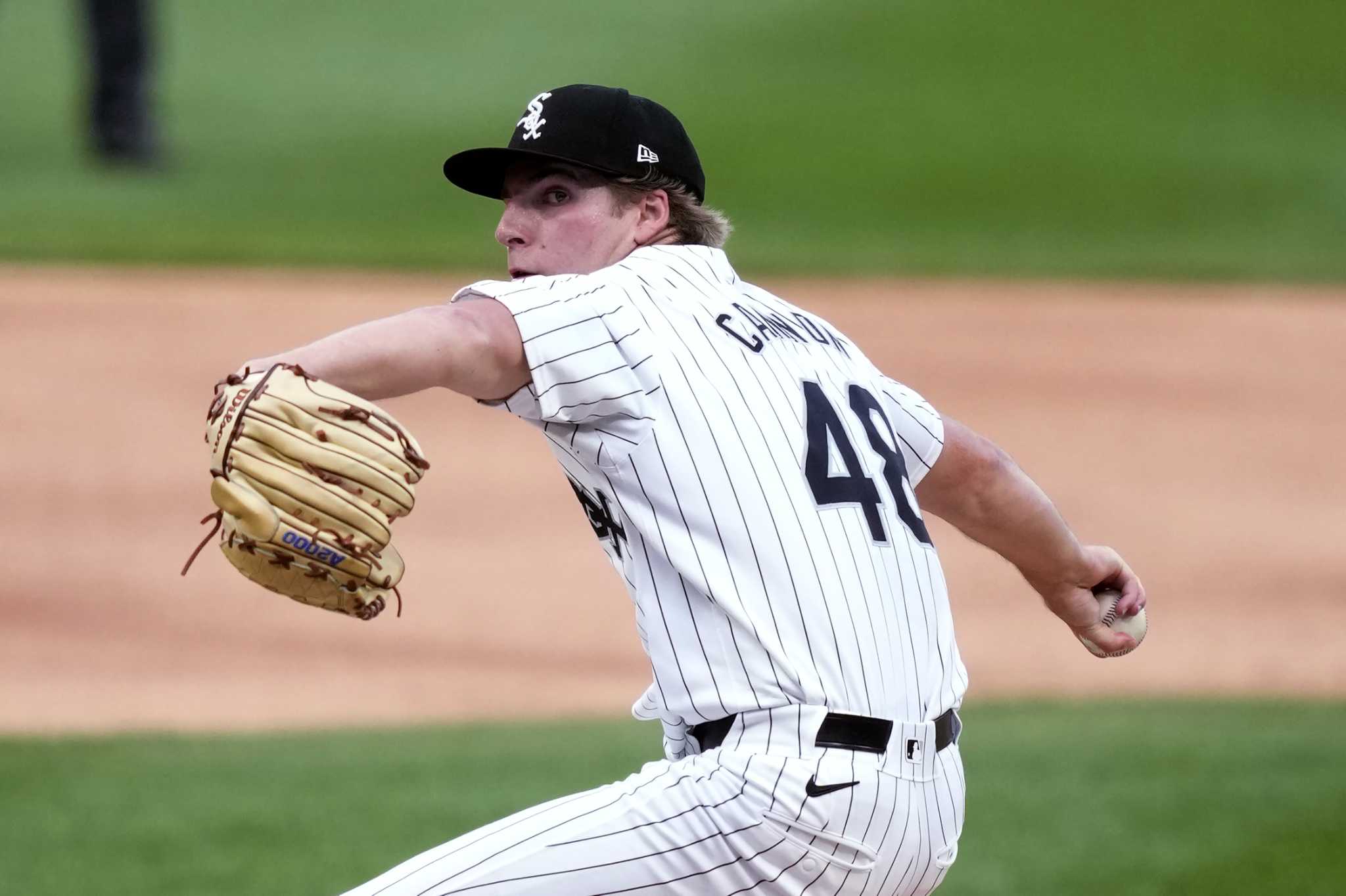 Jonathan Cannon gets his 1st major league win as the White Sox shut out the Astros 2-0