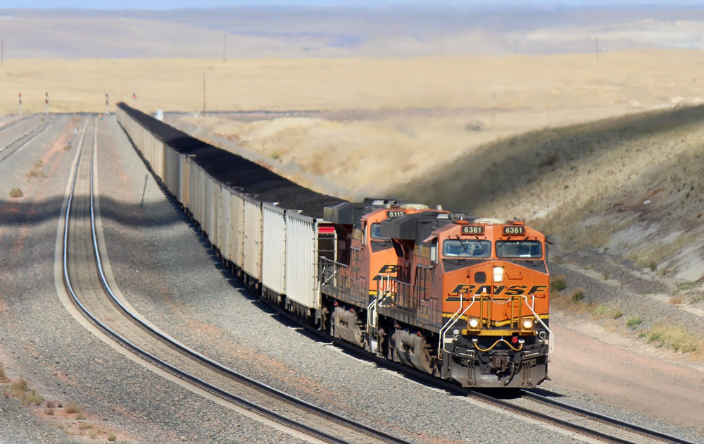 BNSF first quarter earnings decline as coal volume plunges, intermodal traffic soars - Trains