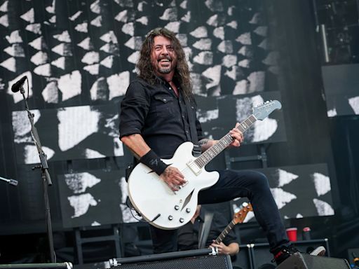 Dave Grohl, cantante de Foo Fighters, revela que ha tenido una hija fuera del matrimonio