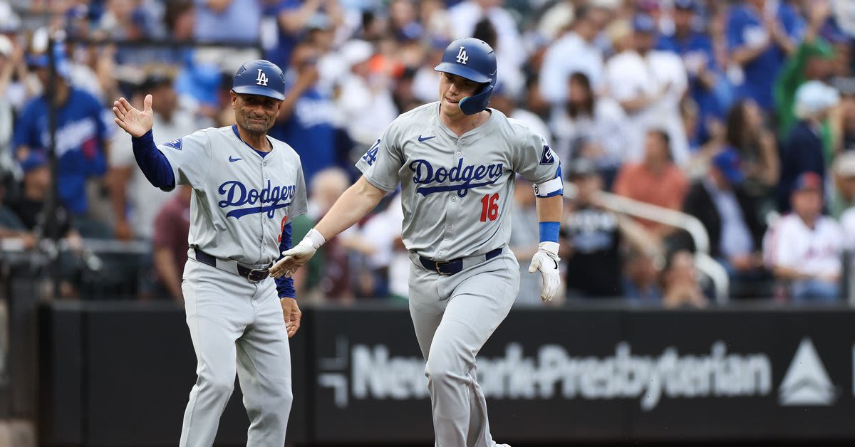 Dodgers offense bursts through to finish sweep of Mets