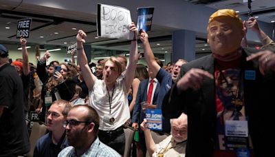 Trump loudly booed at Libertarian convention when he asks attendees to ‘nominate me or at least vote for me’