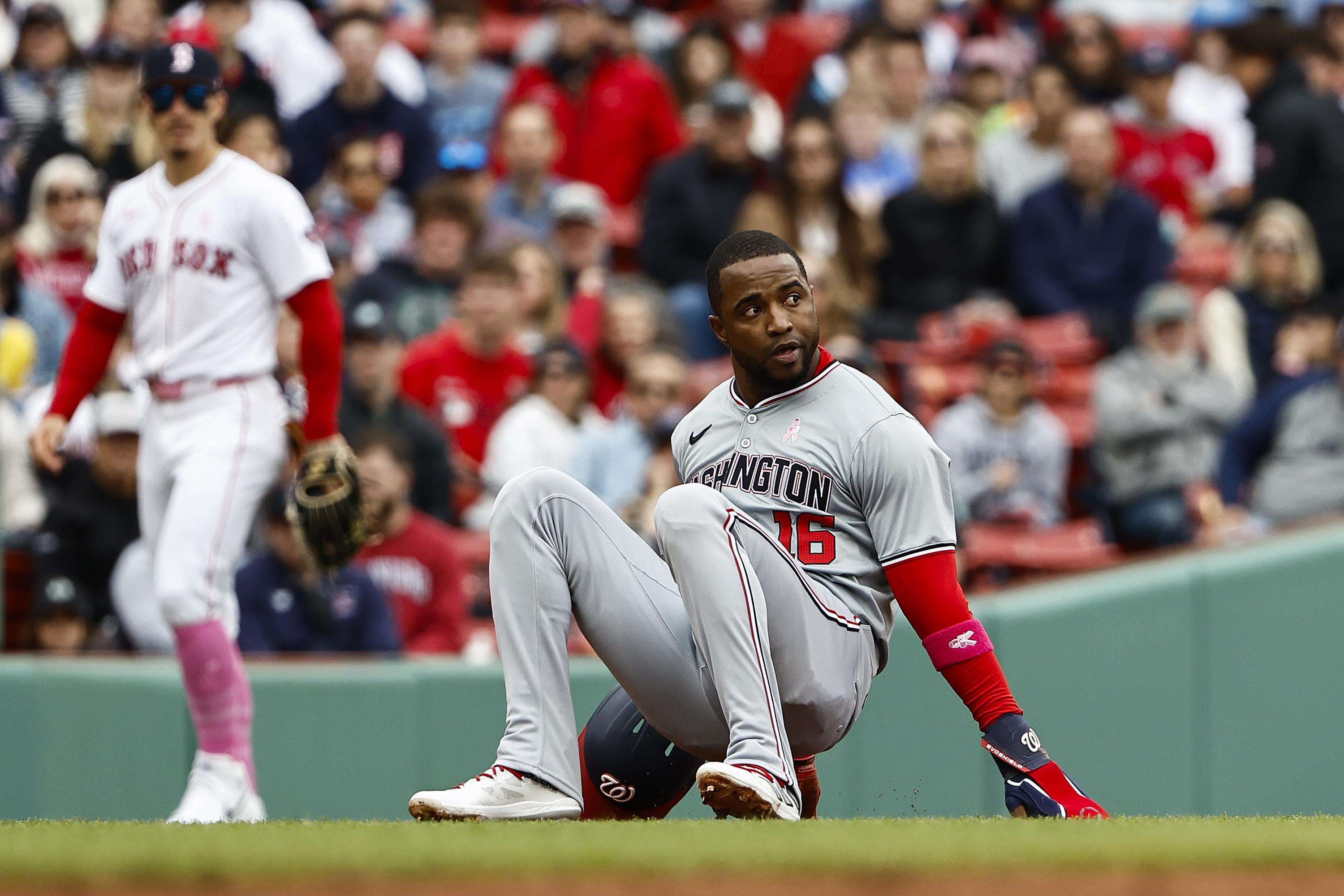 Mistakes pile up, leaving the Nationals with a 3-2 loss at Fenway Park