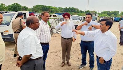 Amritsar MC launches drive to shift garbage from Ranjit Avenue