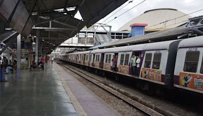 Mumbai teen who went viral for dangerous stunt aboard local train loses arm, leg | Today News