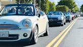 Brentwood residents line the streets for Unified students’ parade to prom