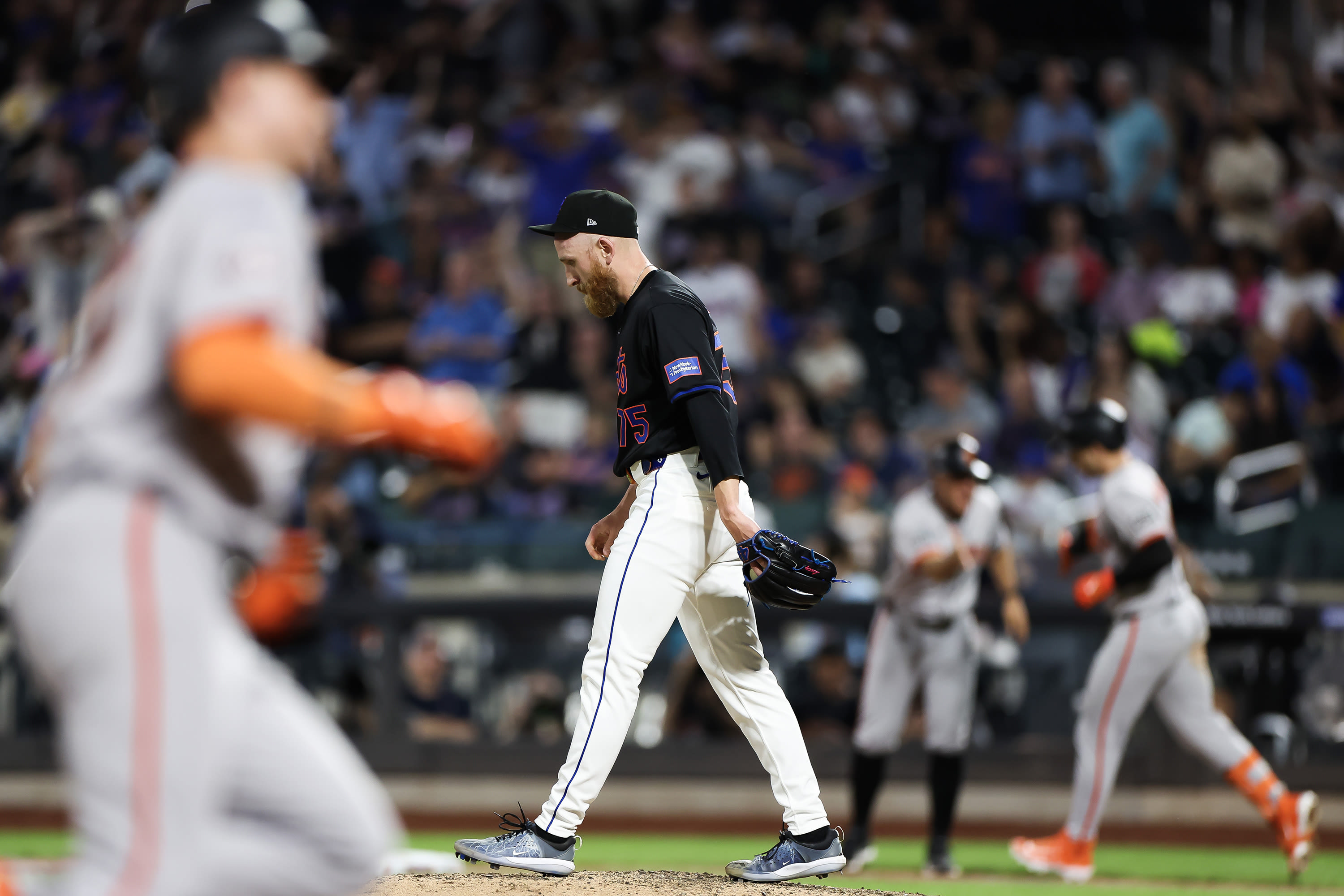 Reed Garrett blows lead in 8th inning as Giants hand Mets 4th straight loss