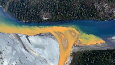 Algunos ríos y arroyos de Alaska se están tiñendo de naranja