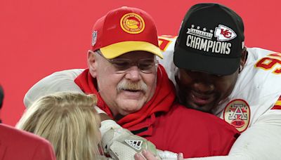 Chiefs' Chris Jones Jokes With Andy Reid: 'Let Me Skip Training Camp'