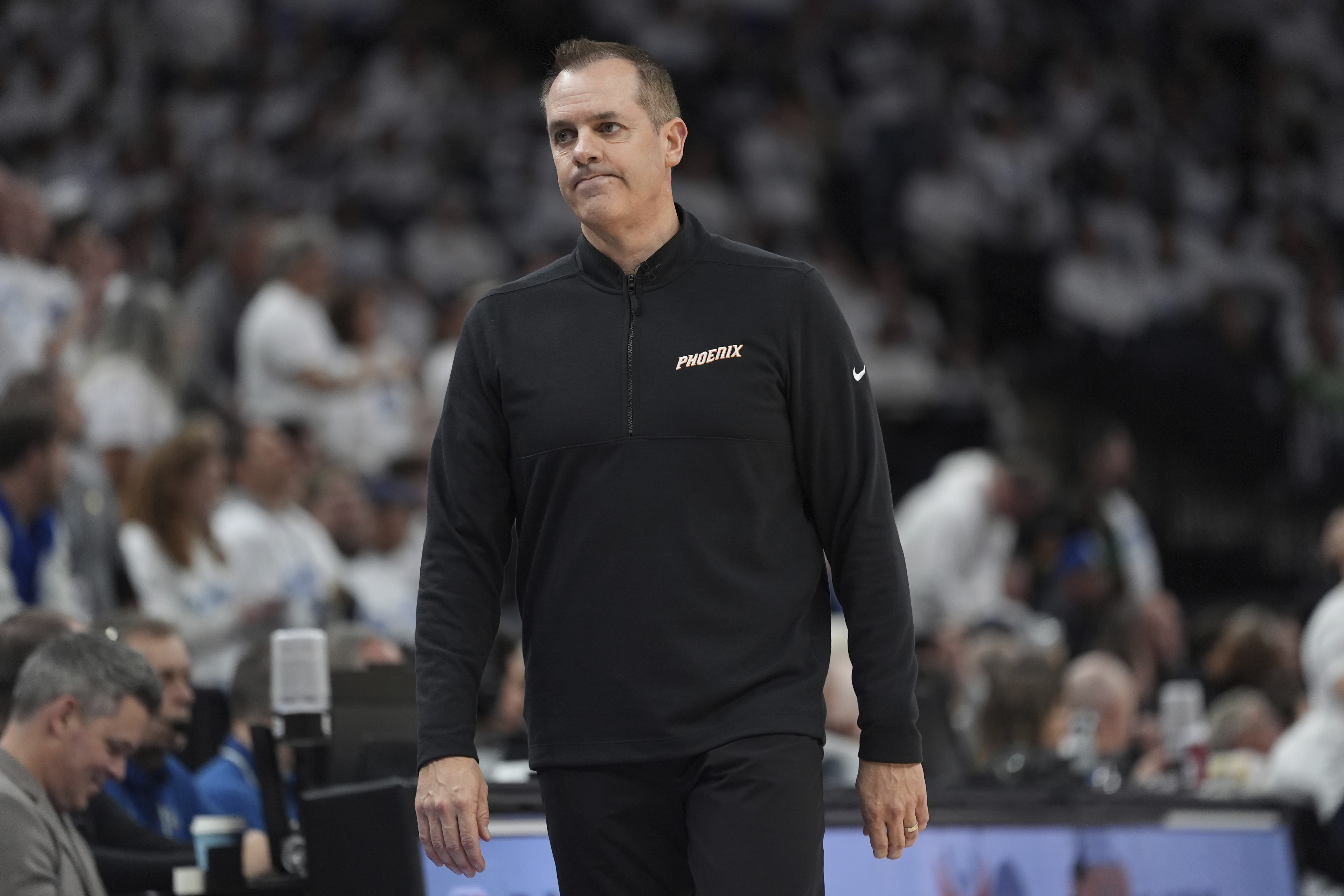 Suns fire coach Frank Vogel after getting swept out of the playoffs in the opening round