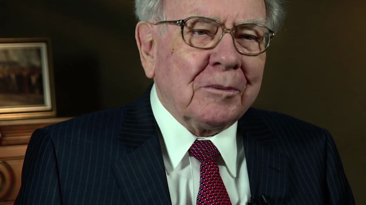 Warren Buffett: Real estate agent commission structure "has worked out very well" - HousingWire