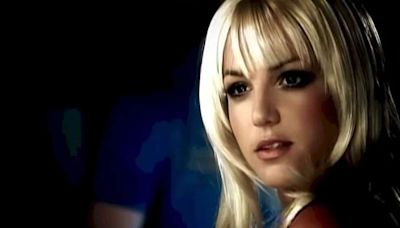 Britney Spears se sente "traída" por fotos tiradas dela mesma por paparazzis