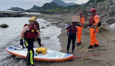 SUP逆風「划不動」受困象鼻岩外海 50歲男幸運獲救