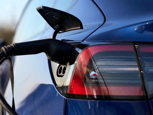 Electric vehicle breakdowns from running out of power at record low – AA