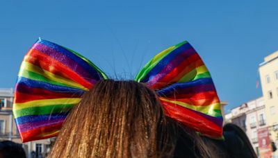 El Orgullo sale a la calle de nuevo en Madrid para clamar por ‘Educación, derechos y paz’