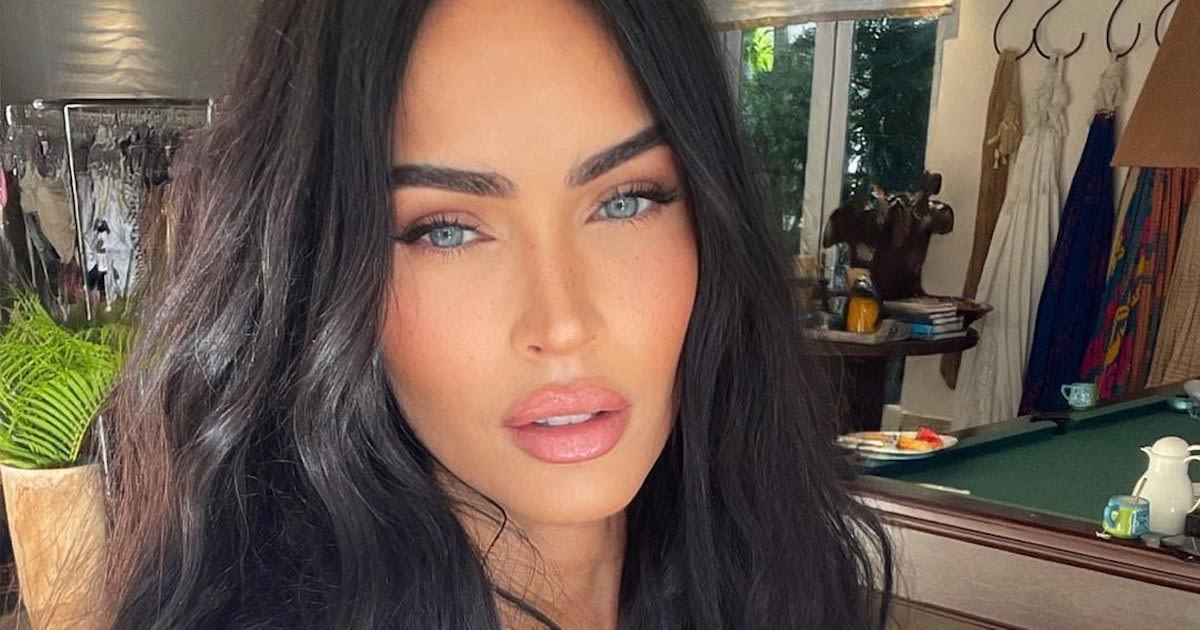 Megan Fox Changed Her Go-To Manicure & I Am Shooketh