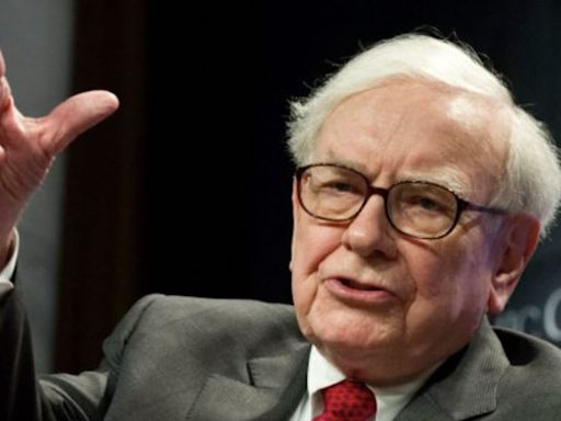 Warren Buffett dona cifra récord en acciones de Berkshire - La Tercera