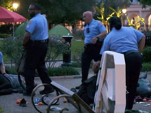 Police clash with pro-Palestinian protesters in New Orleans