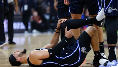 Orlando’s Jalen Suggs says he’s ready for Game 3 after shaking off knee injury in loss to Cavs