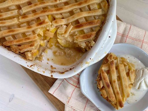 16 Peach Cobbler Recipes Made With Fresh Peaches